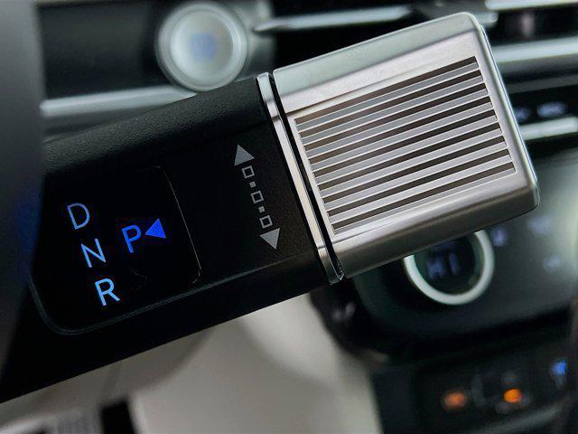 new 2025 Hyundai TUCSON Hybrid car, priced at $36,022