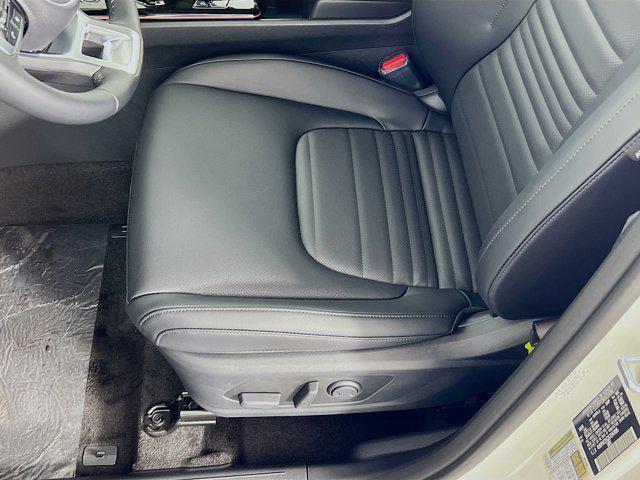 new 2025 Kia Sportage Hybrid car, priced at $37,619
