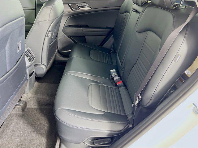 new 2025 Kia Sportage Hybrid car, priced at $37,619