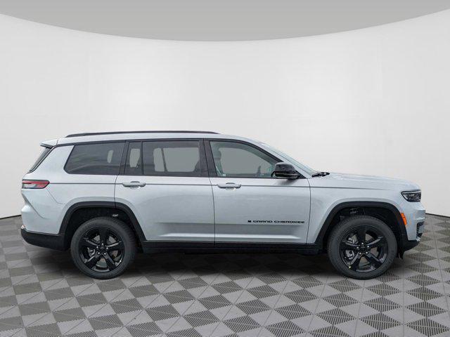 new 2024 Jeep Grand Cherokee L car, priced at $43,301