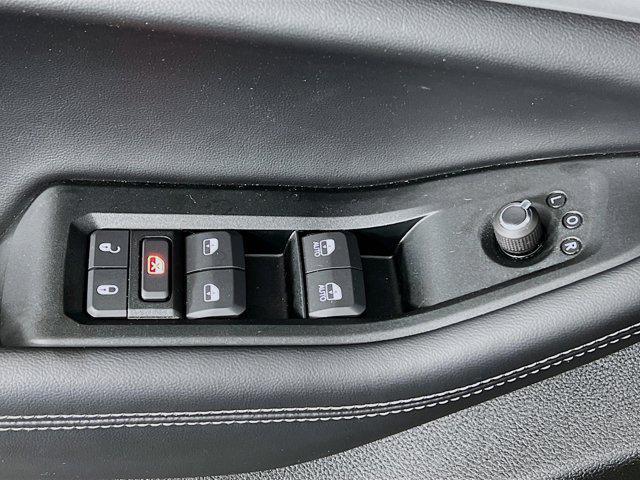 new 2025 Jeep Grand Cherokee car, priced at $52,596