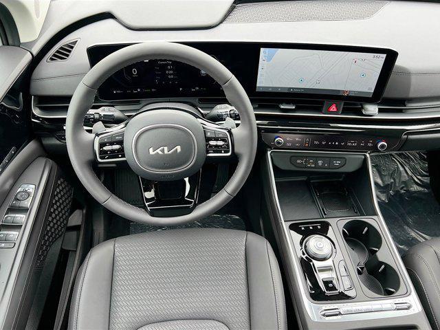 new 2025 Kia Carnival Hybrid car, priced at $54,417
