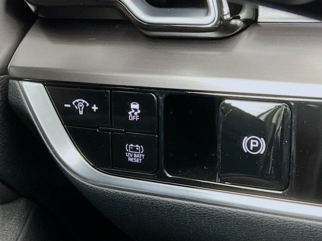 new 2025 Kia Sportage Hybrid car, priced at $32,091