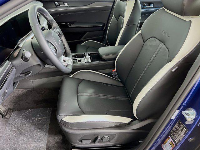 new 2025 Kia K5 car, priced at $29,342