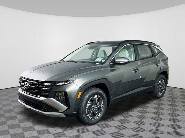 new 2025 Hyundai TUCSON Hybrid car, priced at $33,080