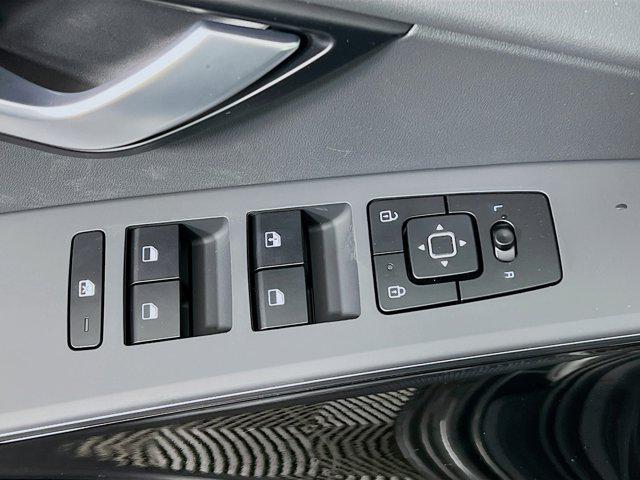 new 2025 Kia Niro car, priced at $29,935