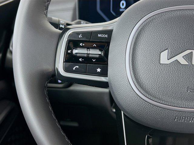 new 2025 Kia Carnival car, priced at $46,648