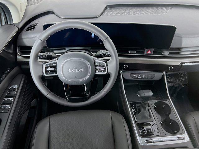 new 2025 Kia Carnival car, priced at $46,648