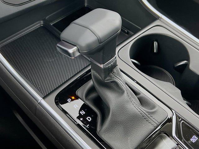 new 2025 Kia Carnival car, priced at $46,648