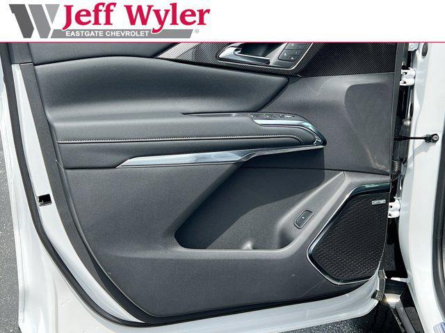 new 2025 Chevrolet Traverse car, priced at $58,040