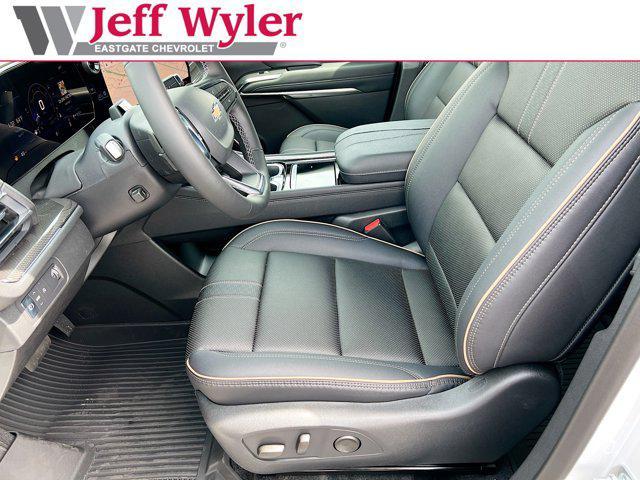 new 2025 Chevrolet Traverse car, priced at $58,040