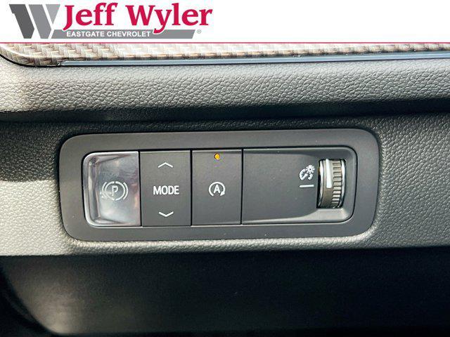 new 2025 Chevrolet Traverse car, priced at $58,040