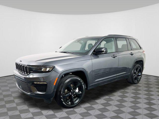 new 2025 Jeep Grand Cherokee car, priced at $51,446
