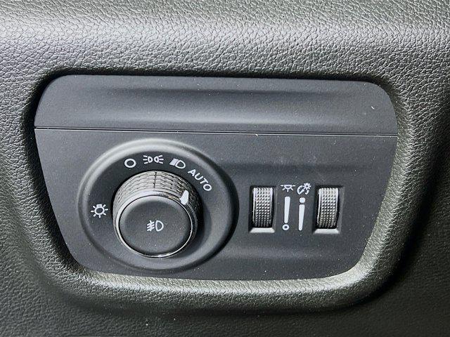 new 2025 Jeep Grand Cherokee car, priced at $51,446