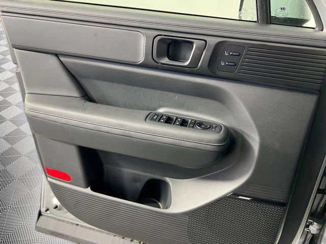 new 2025 Hyundai SANTA FE HEV car, priced at $49,673