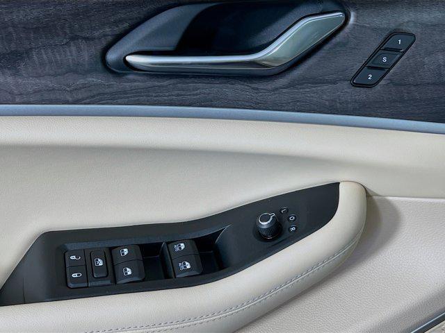new 2025 Jeep Grand Cherokee car, priced at $46,931