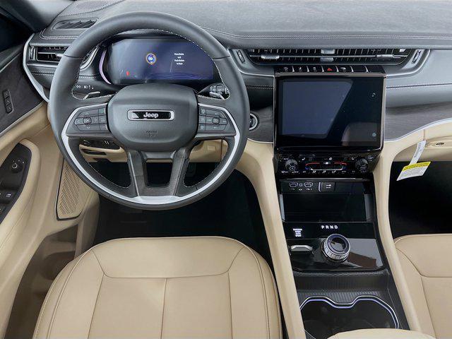 new 2025 Jeep Grand Cherokee car, priced at $46,931