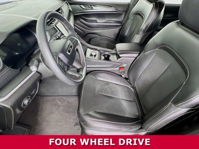 used 2024 Jeep Grand Cherokee car, priced at $36,955