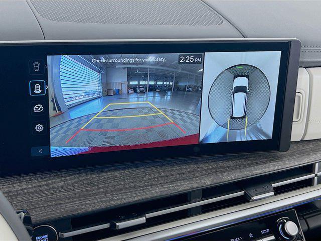 new 2025 Hyundai SANTA FE HEV car, priced at $51,400