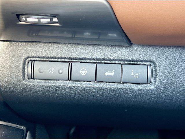 new 2025 Nissan Pathfinder car, priced at $49,715