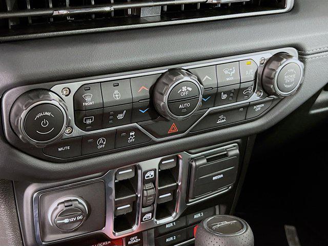 new 2025 Jeep Gladiator car, priced at $55,570