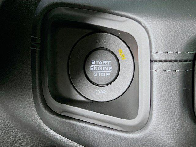 new 2025 Jeep Gladiator car, priced at $55,570