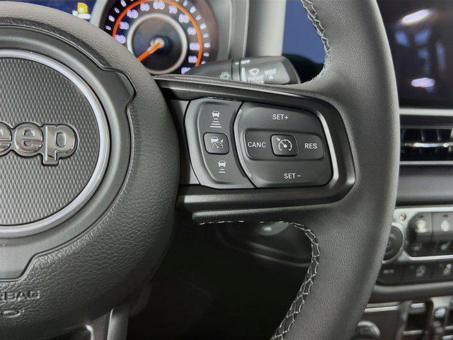 new 2025 Jeep Gladiator car, priced at $55,570