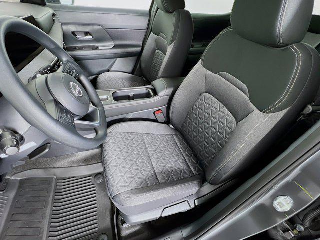 new 2025 Nissan Kicks car, priced at $25,355