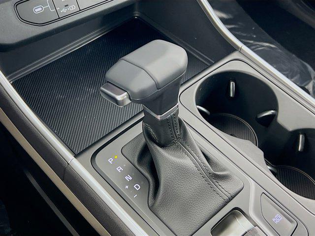new 2025 Kia Carnival car, priced at $38,822