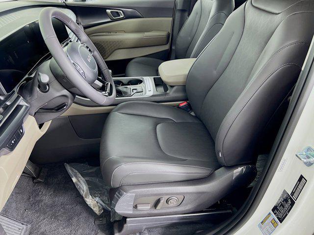 new 2025 Kia Carnival car, priced at $38,822