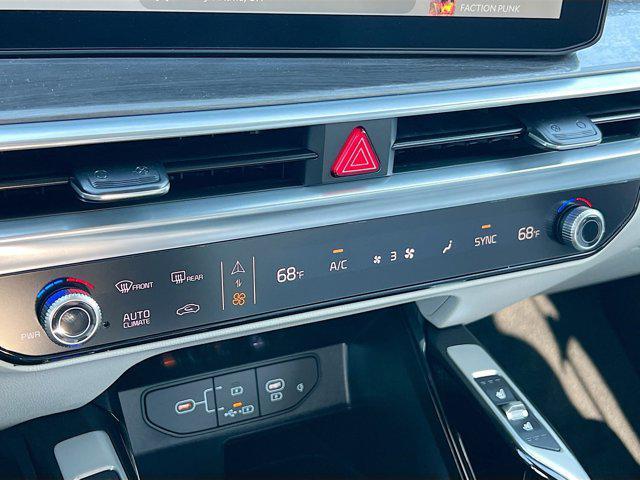 new 2025 Kia Sorento car, priced at $44,938