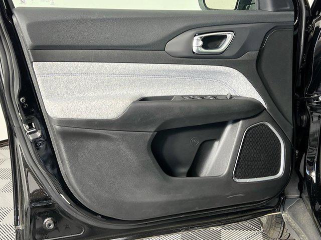 new 2025 Jeep Compass car, priced at $29,712