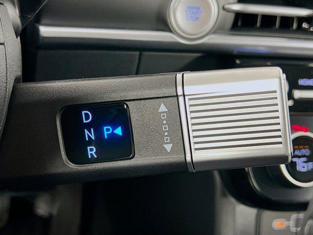 new 2025 Hyundai TUCSON Hybrid car, priced at $38,185
