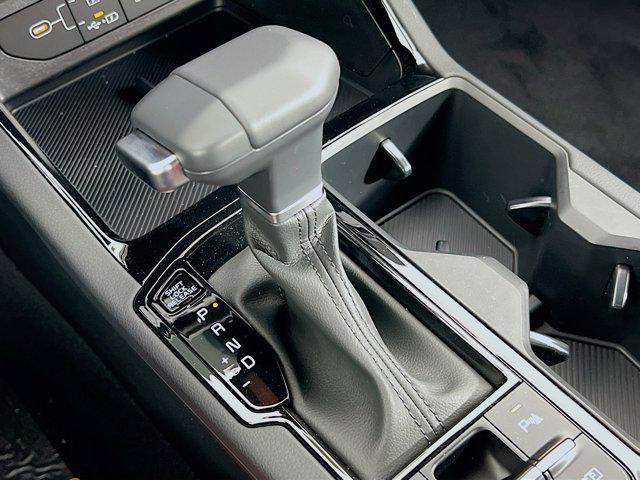 new 2025 Kia K5 car, priced at $30,913