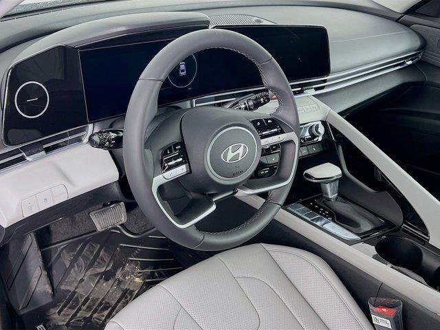 new 2025 Hyundai Elantra car, priced at $27,243