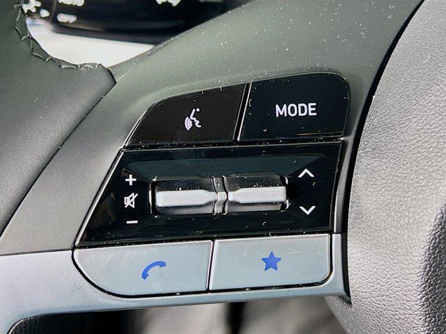 new 2025 Hyundai Elantra car, priced at $27,243