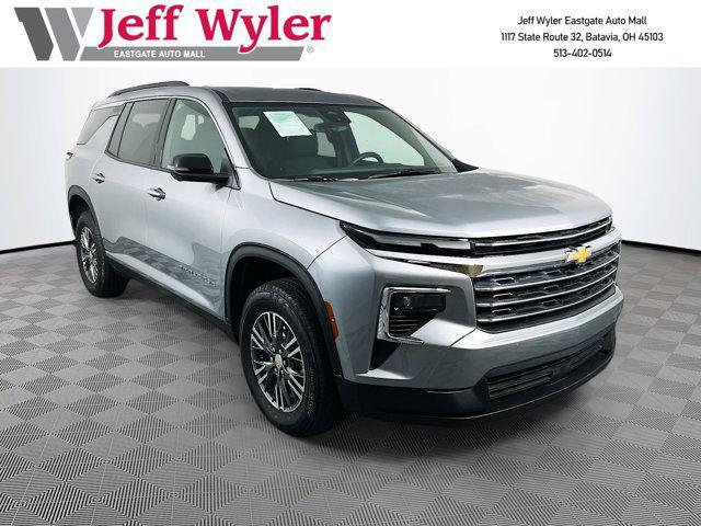 used 2024 Chevrolet Traverse car, priced at $42,637