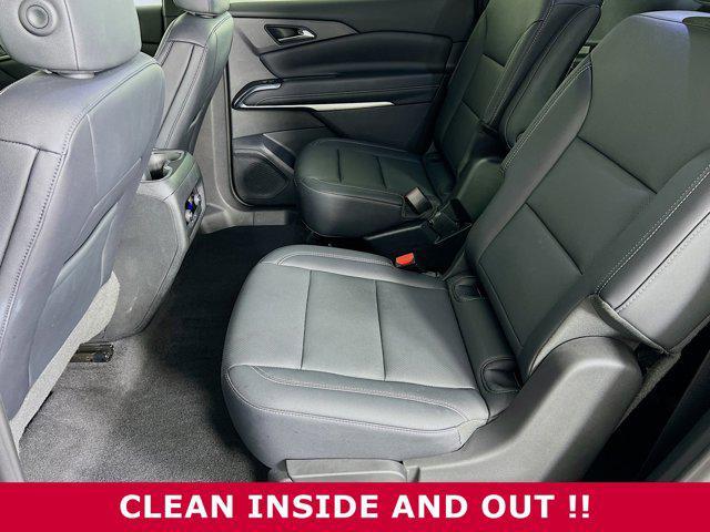 used 2024 Chevrolet Traverse car, priced at $40,790