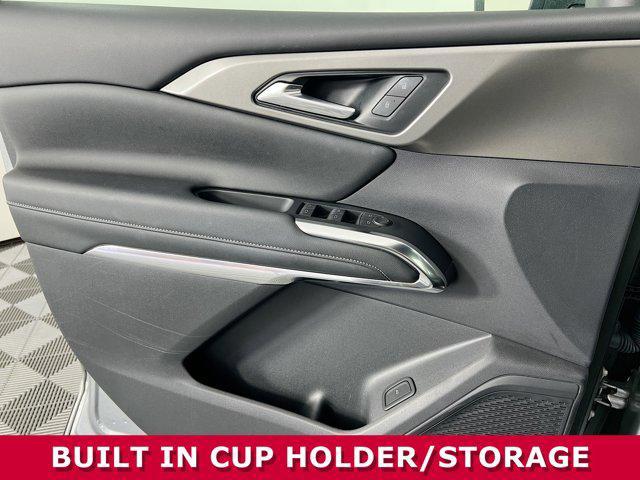 used 2024 Chevrolet Traverse car, priced at $40,790