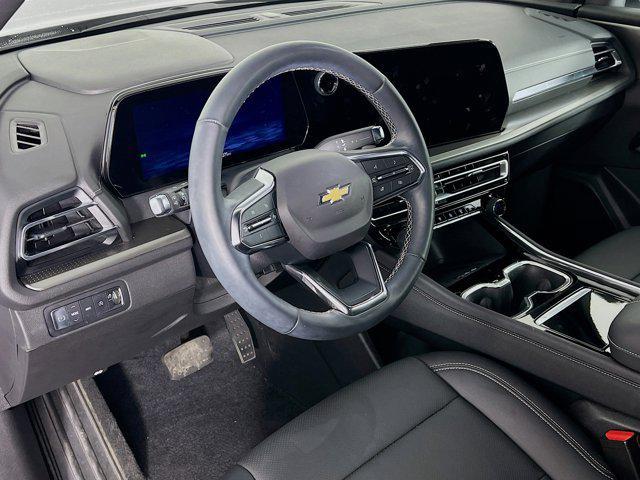 used 2024 Chevrolet Traverse car, priced at $42,637
