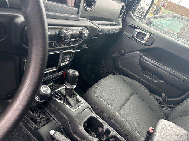 used 2022 Jeep Wrangler Unlimited car, priced at $34,347