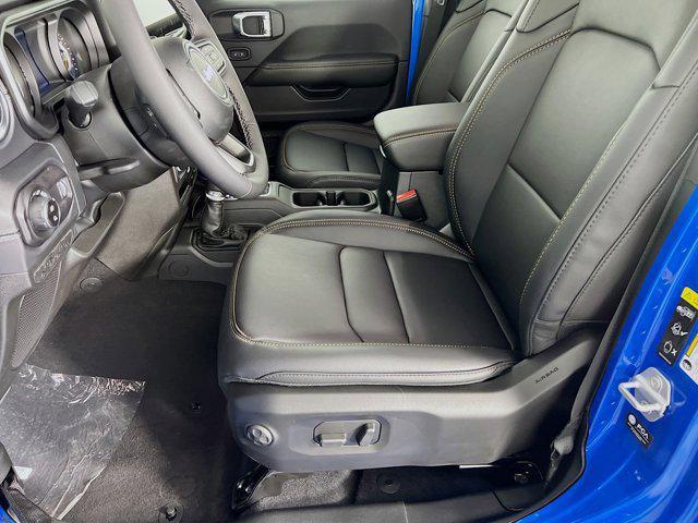new 2025 Jeep Gladiator car, priced at $50,175