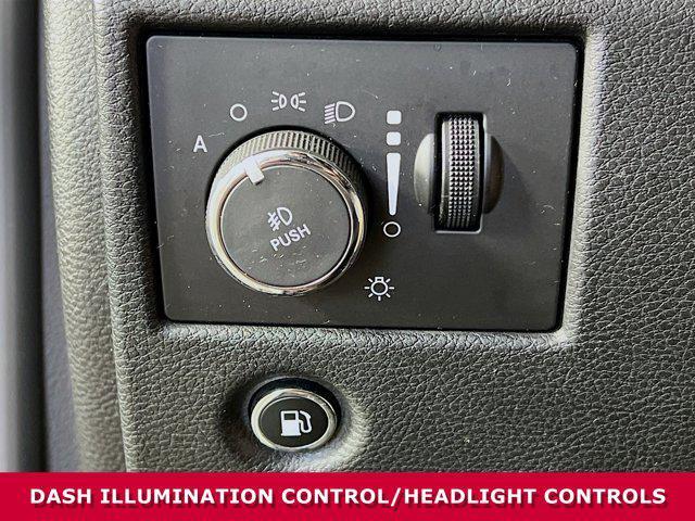 used 2016 Jeep Grand Cherokee car, priced at $17,495