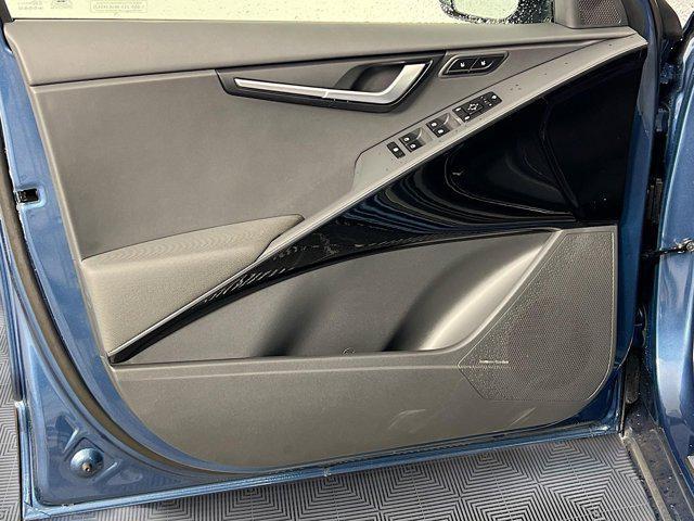new 2025 Kia Niro car, priced at $34,945