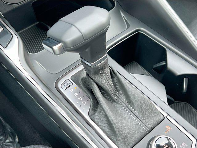 new 2025 Kia Sorento car, priced at $40,472