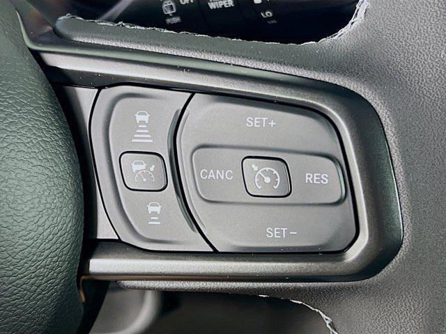 new 2025 Jeep Wrangler car, priced at $45,256