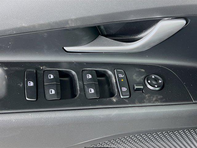 new 2025 Hyundai Elantra car, priced at $26,923