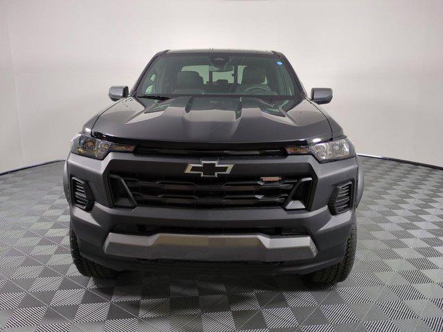 new 2025 Chevrolet Colorado car, priced at $45,195