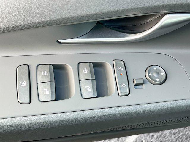 new 2025 Hyundai Elantra car, priced at $23,536