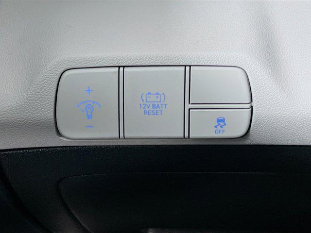 new 2025 Hyundai Elantra car, priced at $31,002